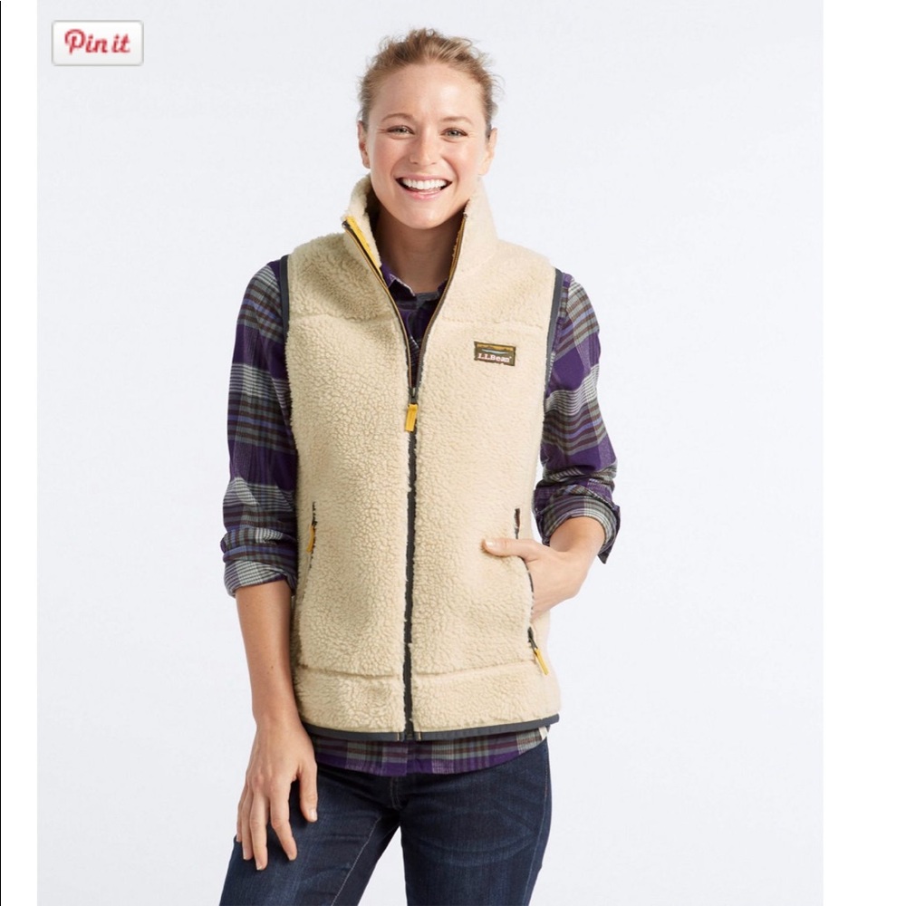 L.L. Bean Mountain Pile Fleece Vest. Natural.